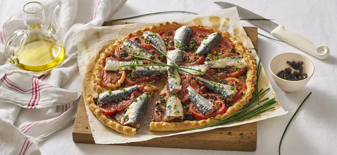 Tarte fine aux tomates et sardines à l’ancienne