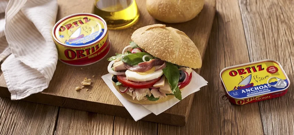 Bagnat Bread Sandwich with White Tuna and Anchovy 43 pan-bagnat-original